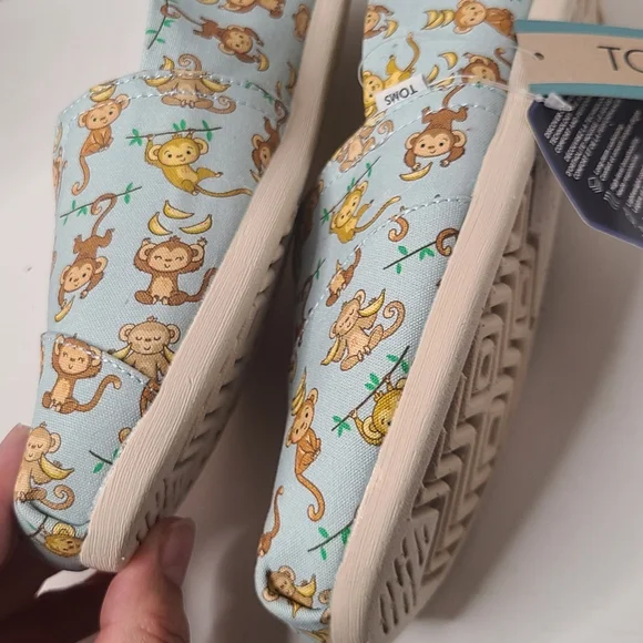 TOMS Monkey Bananas Ortholite Shoes size 7W NWT - Picture 6 of 13